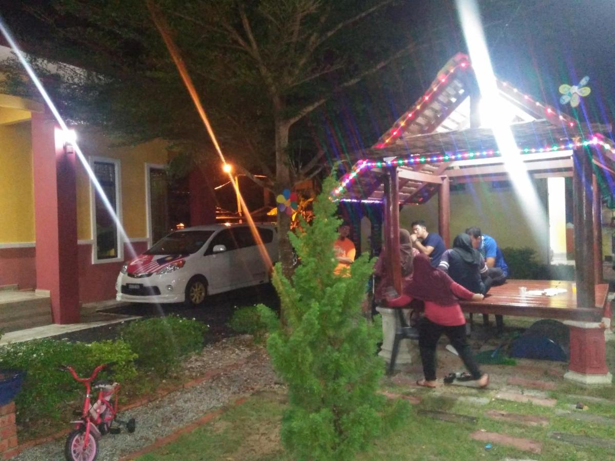 Chalet Kb Wakaf Kayu Kota Bharu Exterior foto